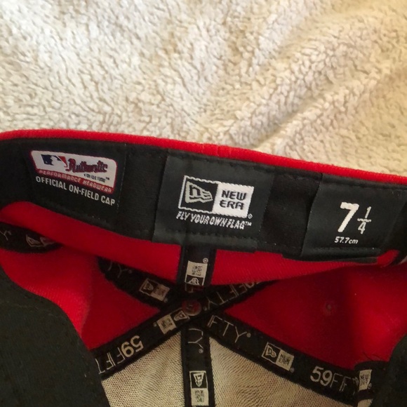 Angels fitted hat - Picture 3 of 4